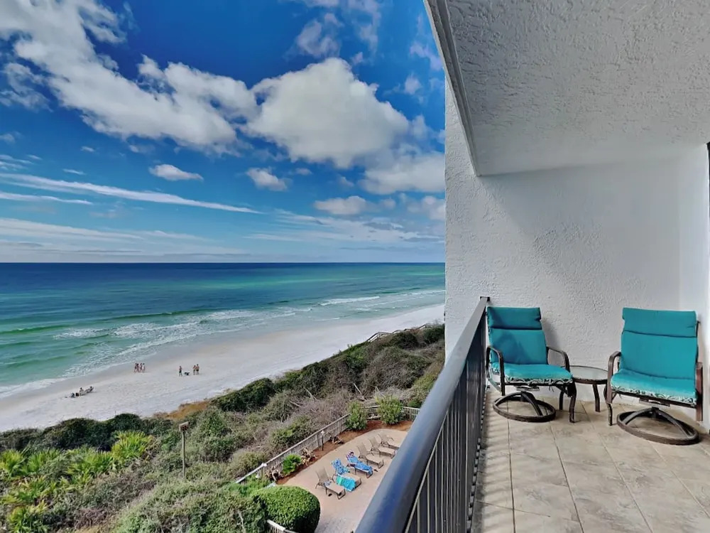 One Seagrove Place 0206