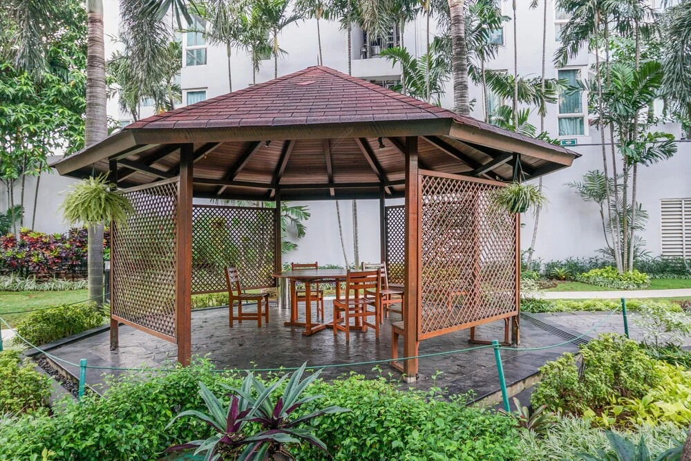 Comfortable And Spacious 3Br Puri Casablanca Apartment