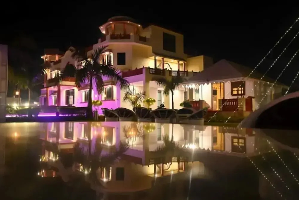 Quila Camps and Resort, Burja