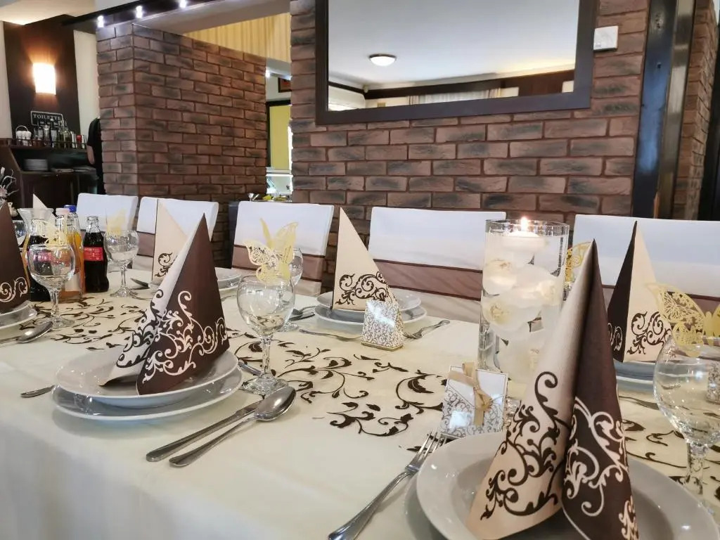 Patyi Étterem és Hotel