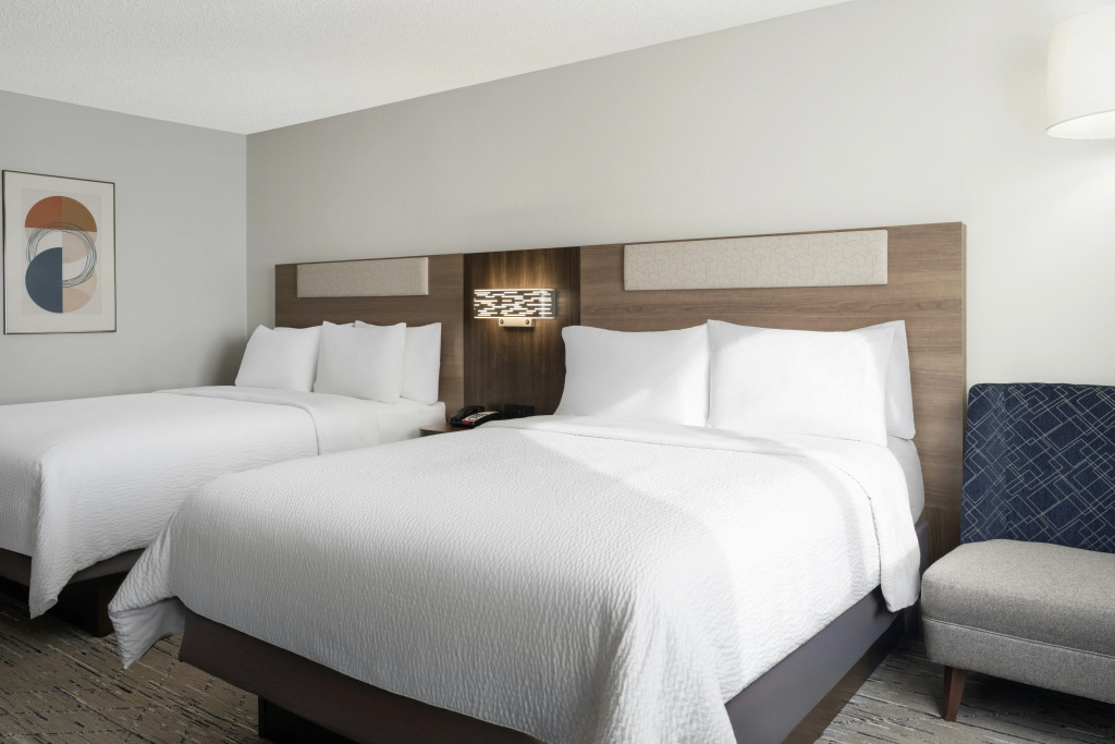 Holiday Inn Express & Suites Midwest City by IHG