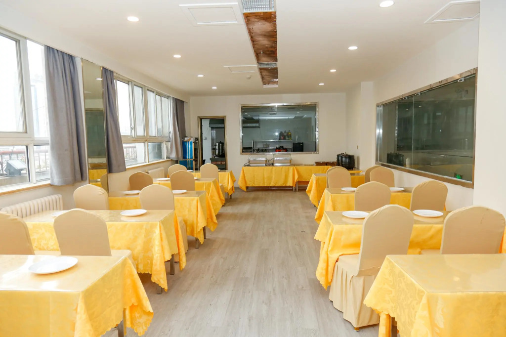 Elan Inn Puyang Wanda Plaza