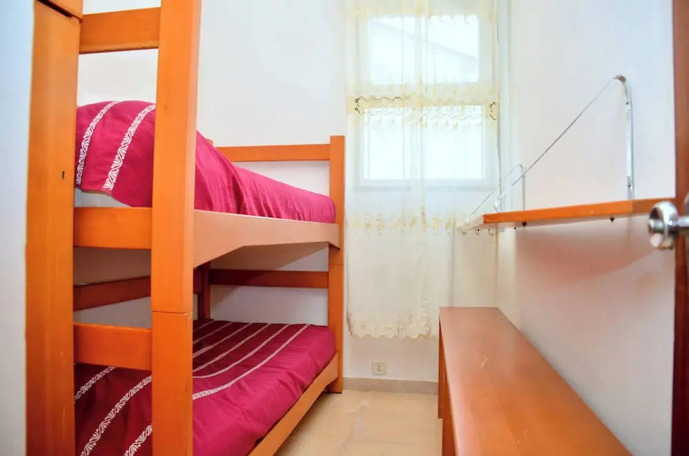 Semi-detached villa with large private garden