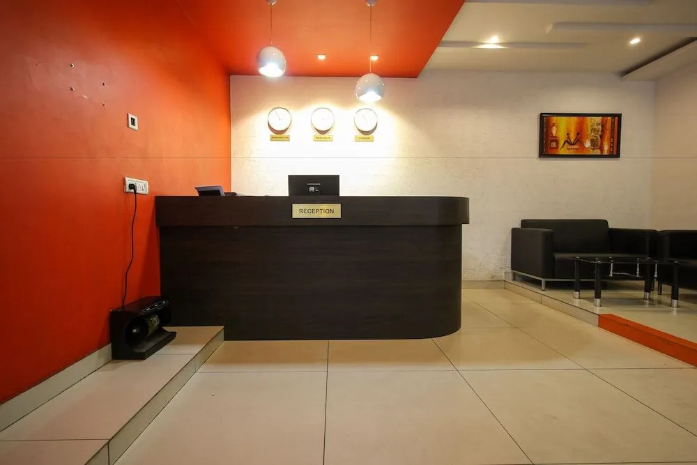 Oyo 7918 Home Apartment the Premium Services