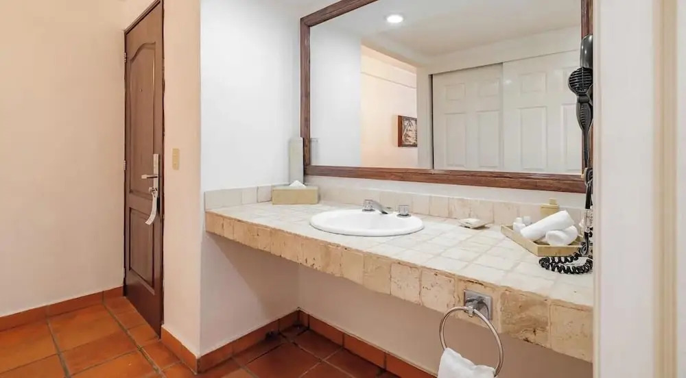 Amazing 1 BR Condo - Terrace - Pool - Romantic Zone