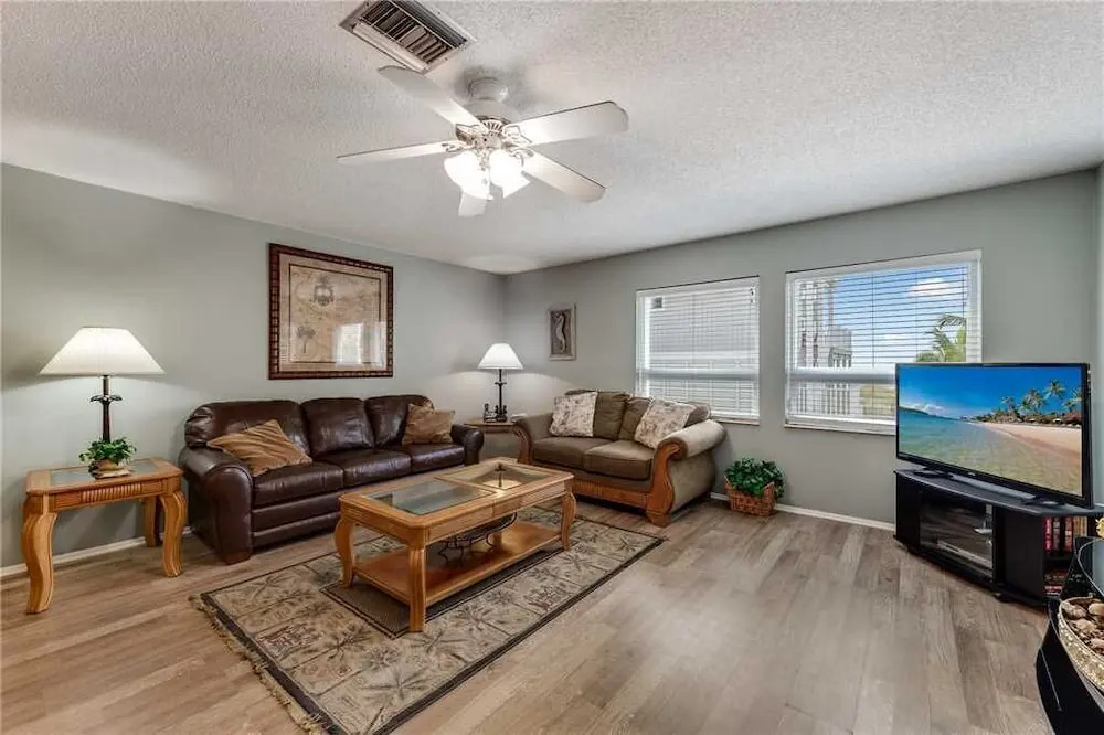 Seahorse 2, 2 Bedrooms, Sleeps 6, Heated Pool, Pet Friendly