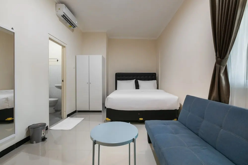 Griya Loka Syariah by OYO Rooms