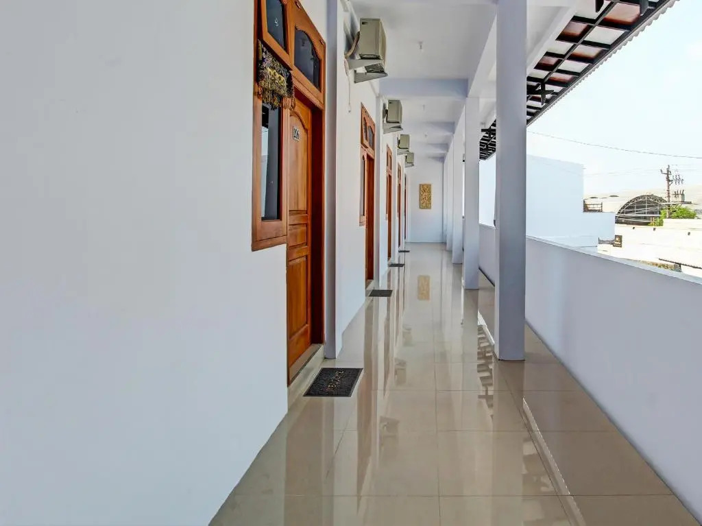 Urbanview Syariah Wisma Nabil Solo