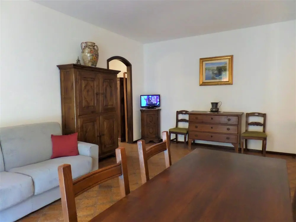 Isola Bella Apartments - Via Villa 9