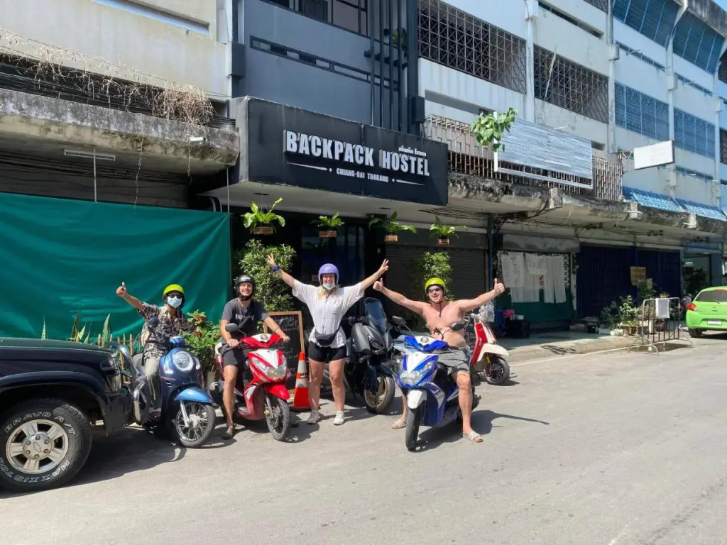 Bus Station 1 Hostel