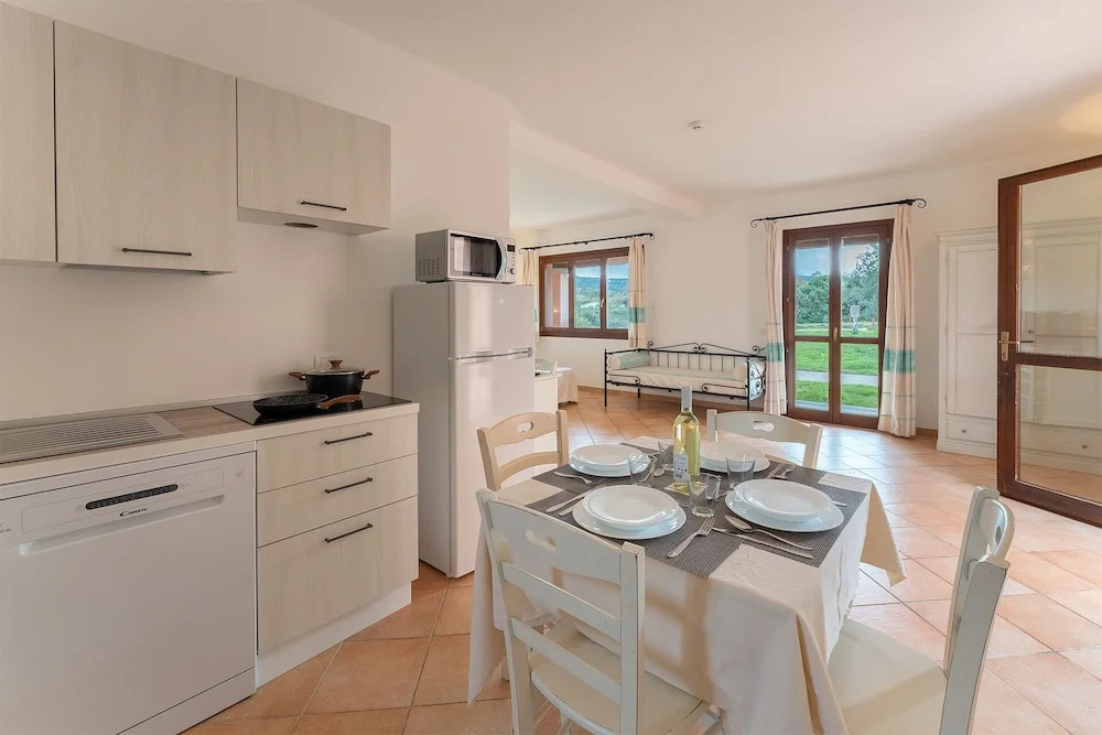 Relaxing Residence Baia dei Mirti B4 1 Bedroom Apartment Sleeps 4 -bilo-4