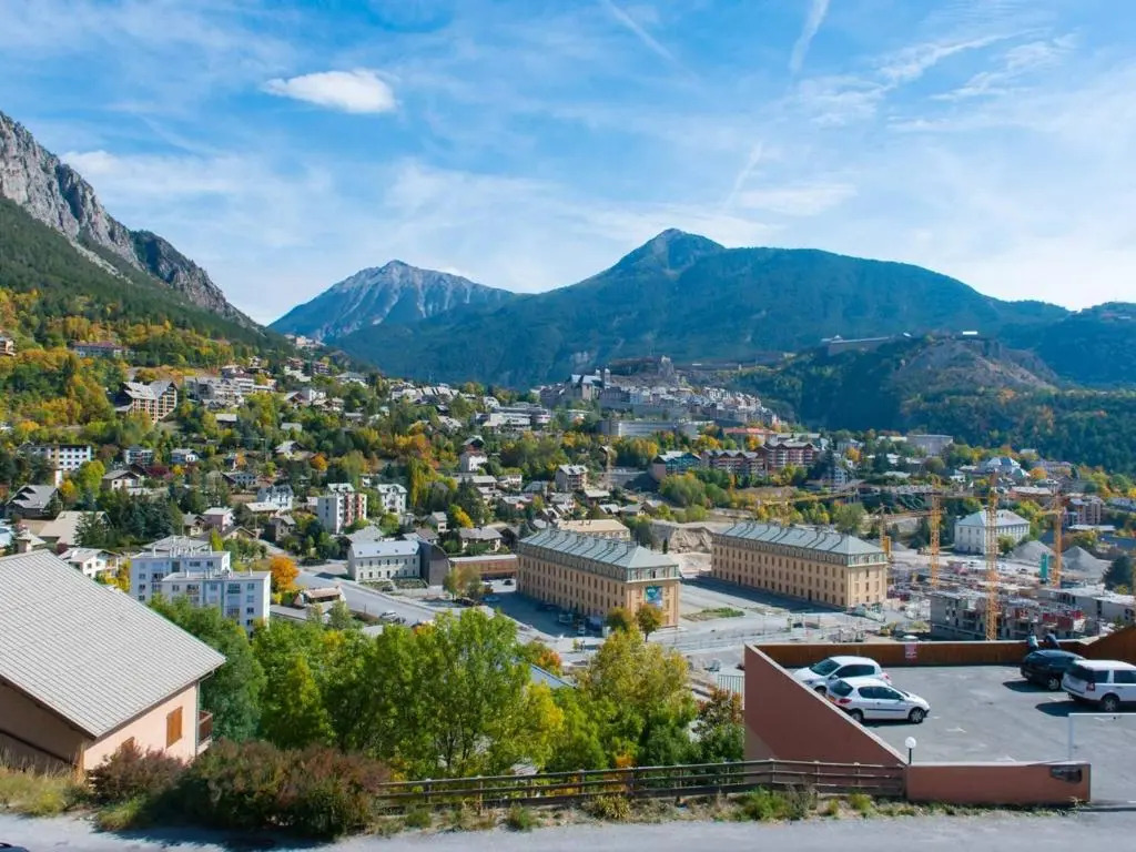 Appartement Briançon, 4 pièces, 8 personnes - FR-1-330C-12