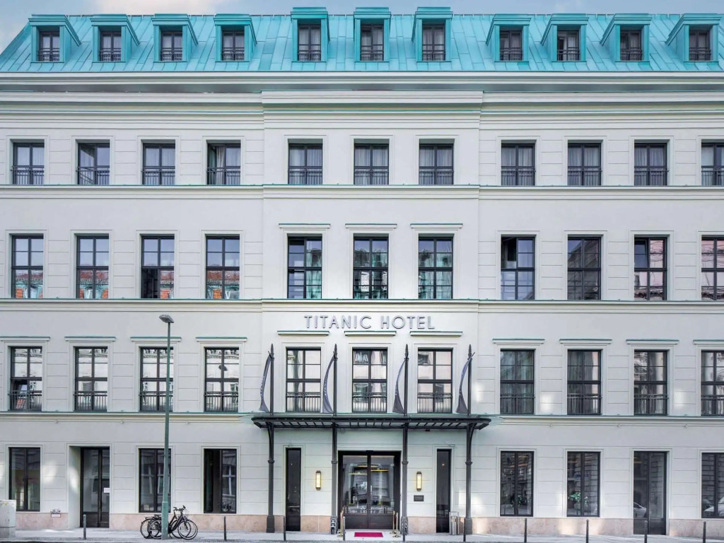 TITANIC Gendarmenmarkt Berlin