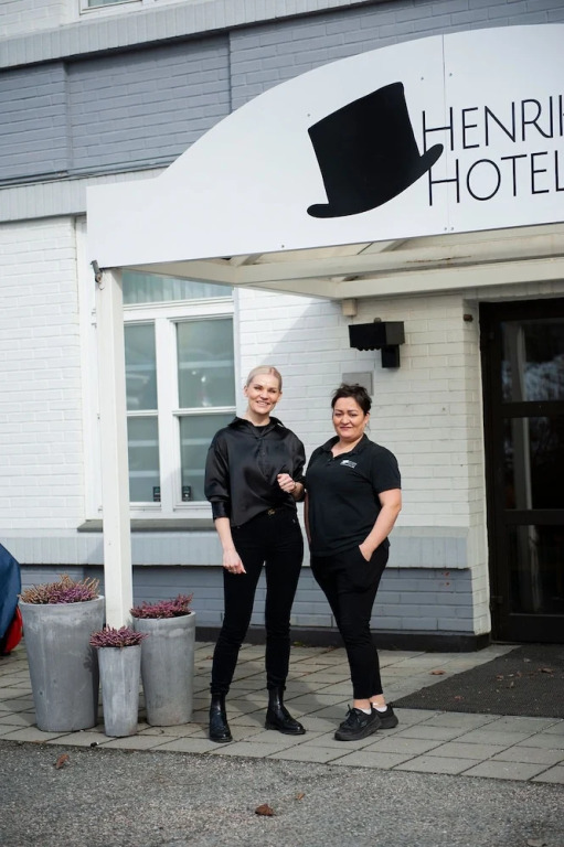 Henriks Hotell