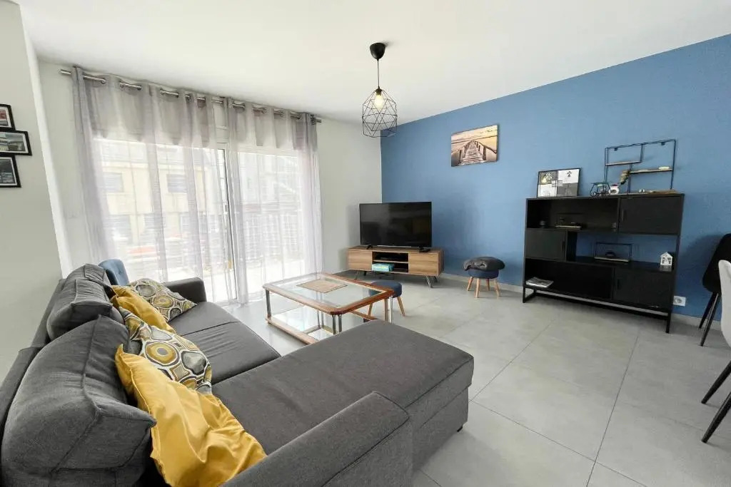 Maison contemporaine refaite à neuf - À 50M de l'océan