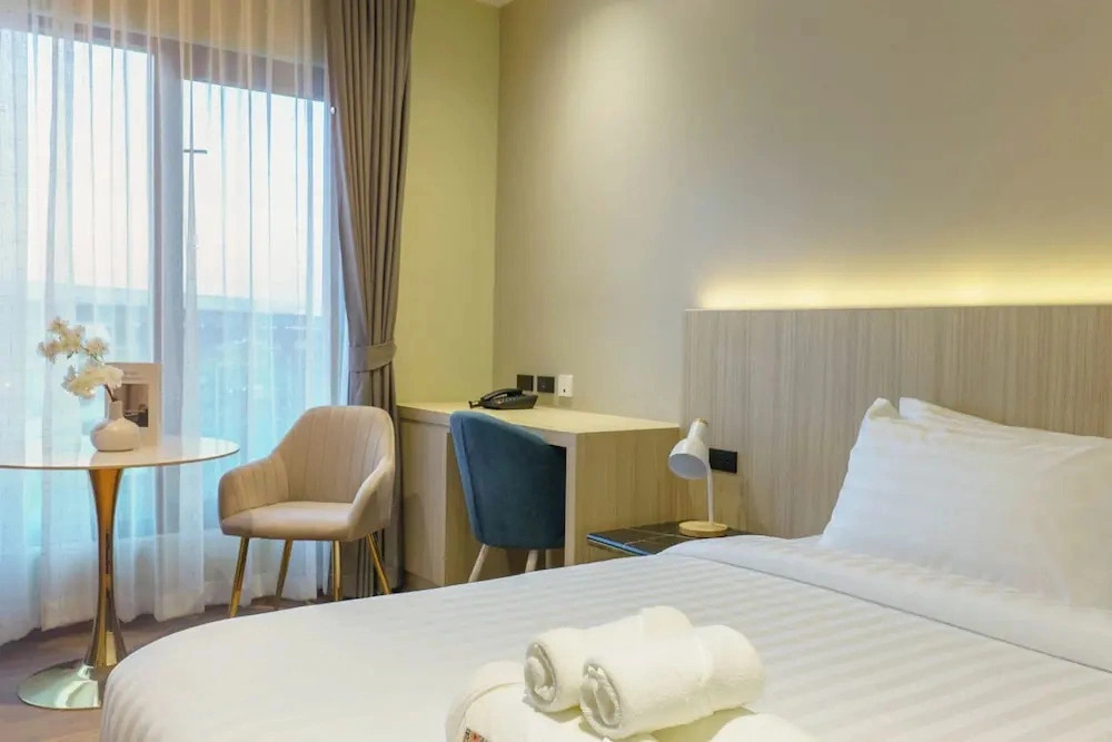 Sakhonburi Cozy Hotel