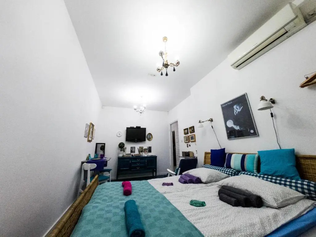 Apartment Tesla Wizard