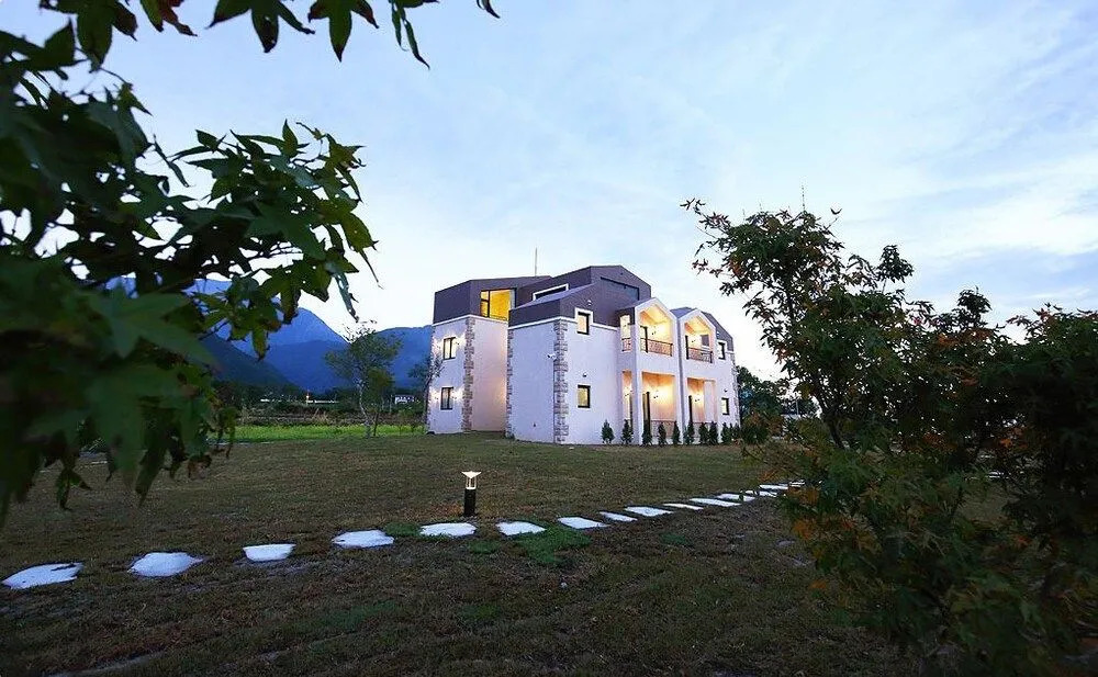 Taroko Mountain View B&B