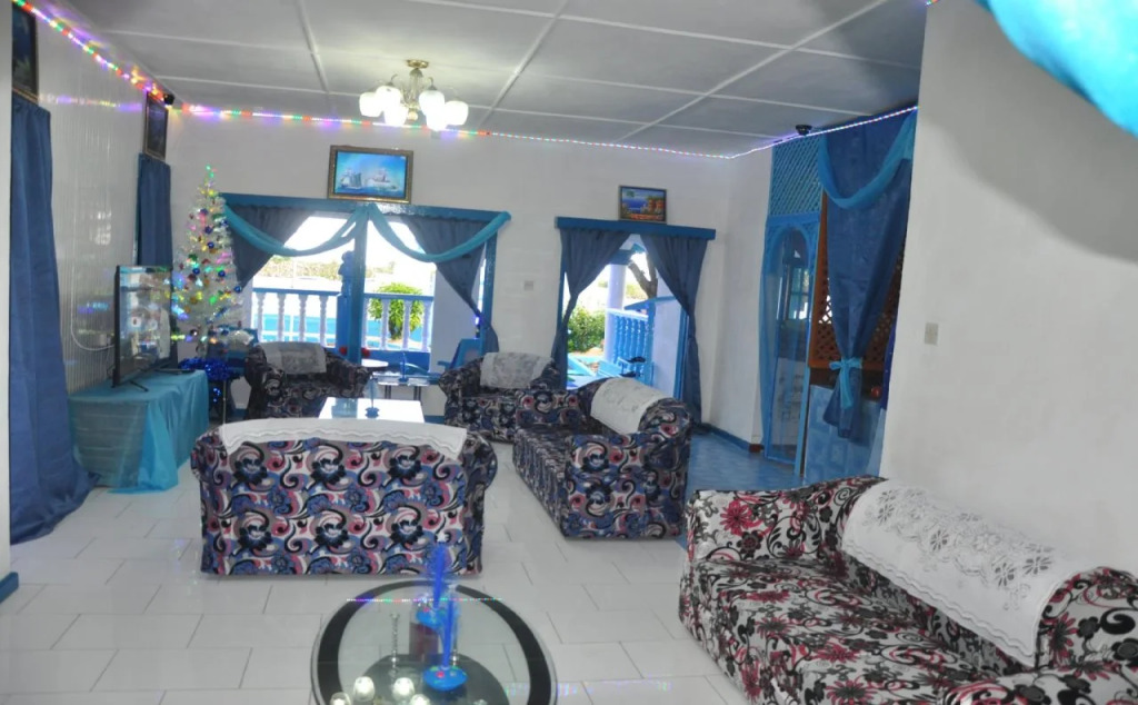 Le Chateau Bleu