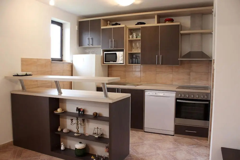 Apartments Pezzi / Two Bedrooms A1 Gajo