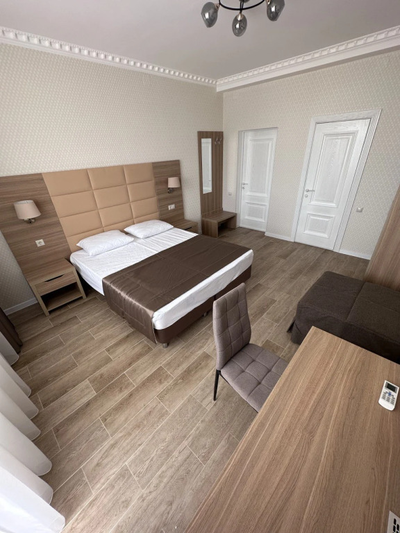 Ani Loo Hotel