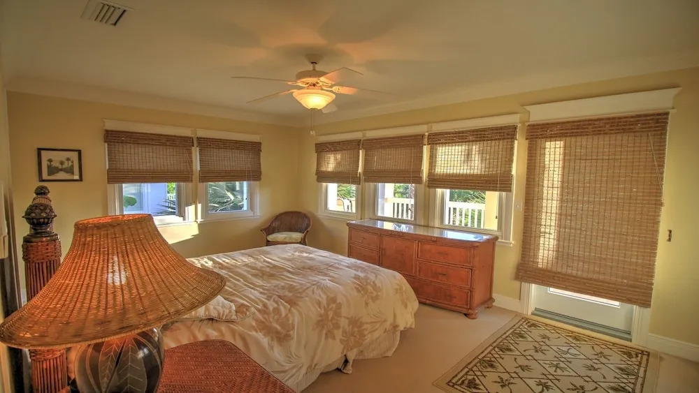 Manu Kai - Beachfront House With Private Pool And Hot Tub 6 Bedroom Home by RedAwning