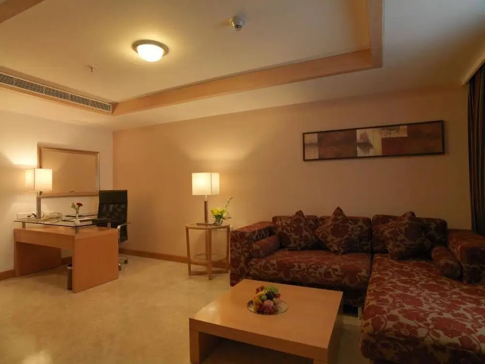 Country Inn & Suites By Carlson Mysore