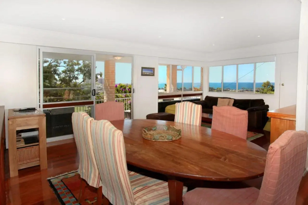 10 Barra Crescent, Coolum Beach