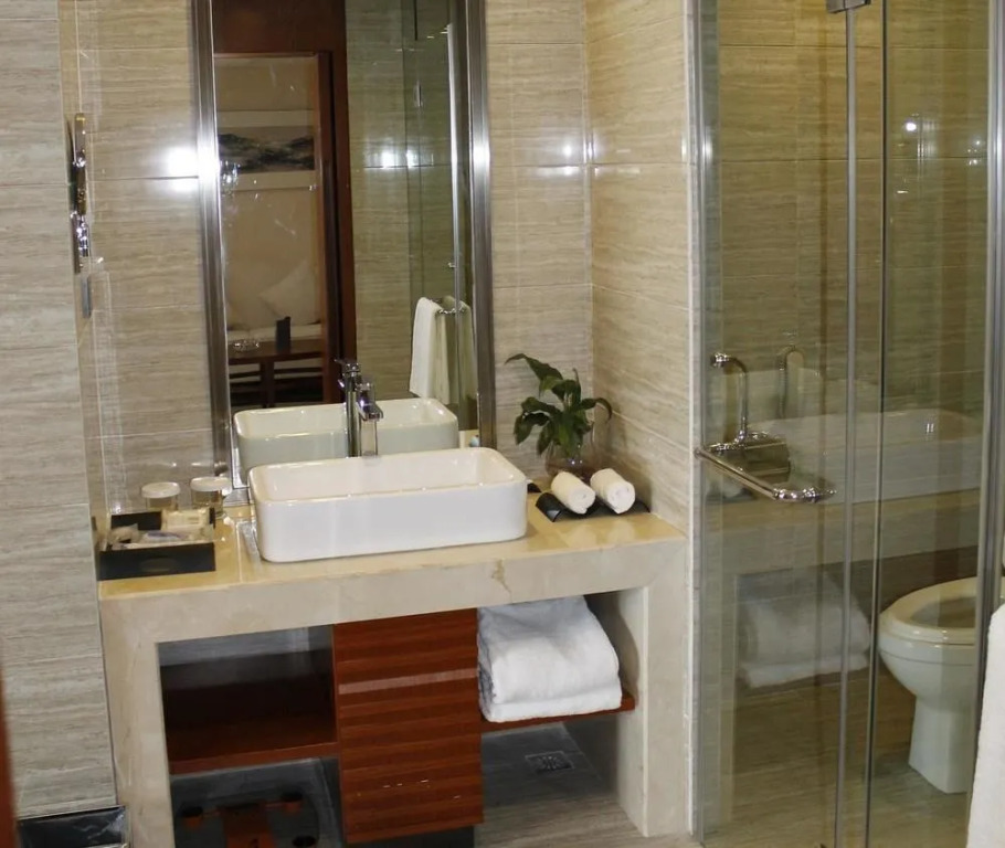 Hotspring Peninsula Resort Hotel