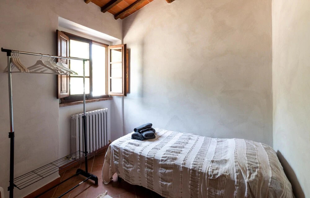 Amazing Home in Mercatale Val D'arno With Wifi and 2 Bedrooms