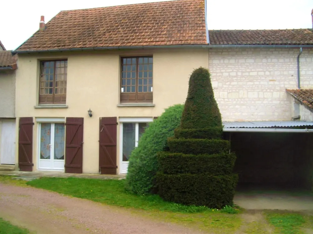 House With 2 Bedrooms in Bournand, With Furnished Garden and Wifi