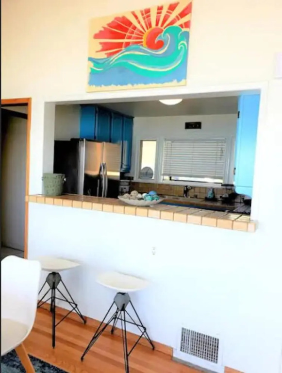 17878 Los Angeles - 4 Br Home
