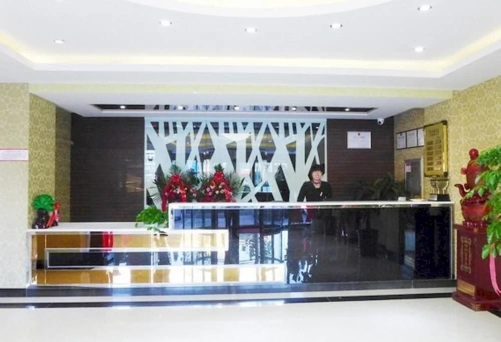 Yantai Yijia Express