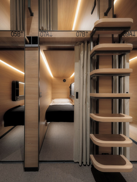 GettSleep Madrid Capsules - Terminal T4S, Departures