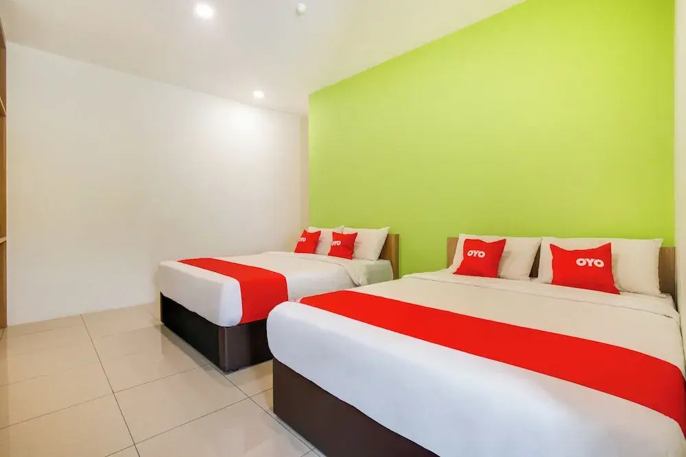 Junction Hostel, Poblacion Makati Avenue, Manila