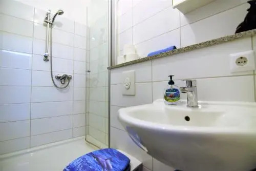 Apartments Kln Mlheim