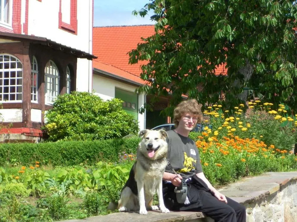 Lovely Farmhouse in Friedrichsfeld with Garden
