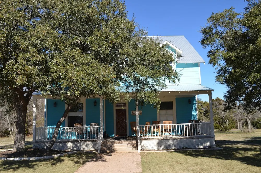 Yellow House B&B