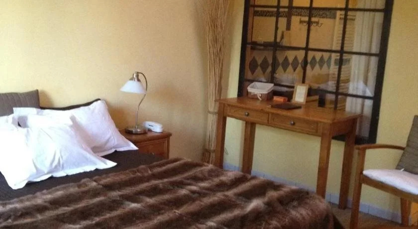 Logis Hotel Restaurant La Grange Du Relais