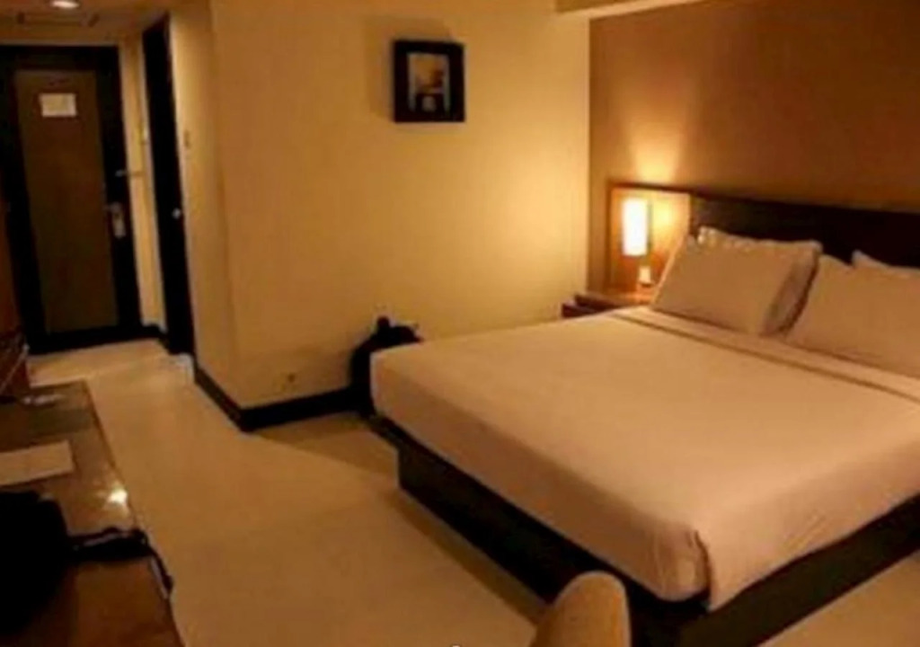 Hotel Santika Pandegiling - Surabaya