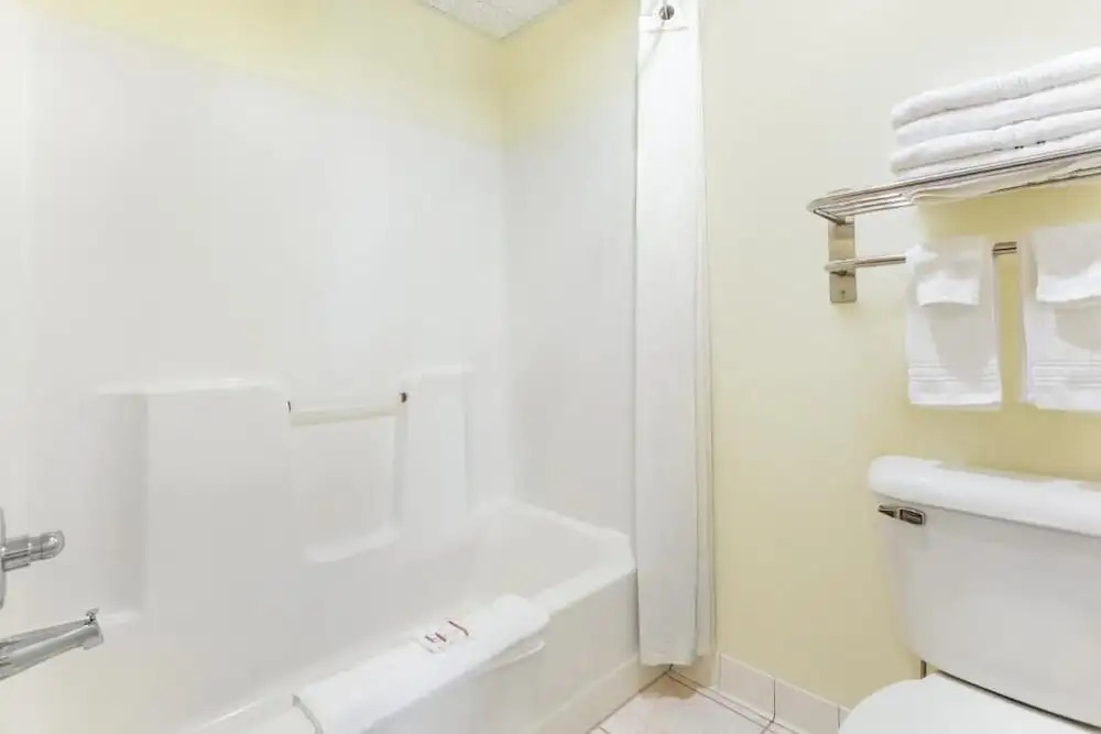 Western Inn & Suites