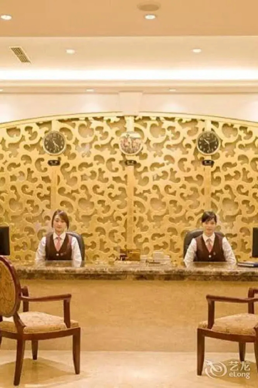 Dragon Hotel