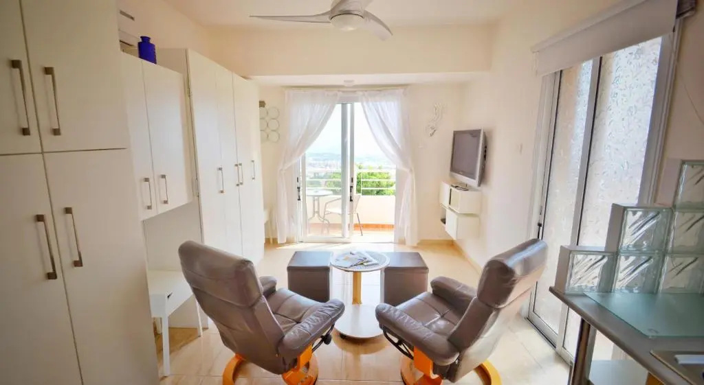 PMP Adamia Apartments