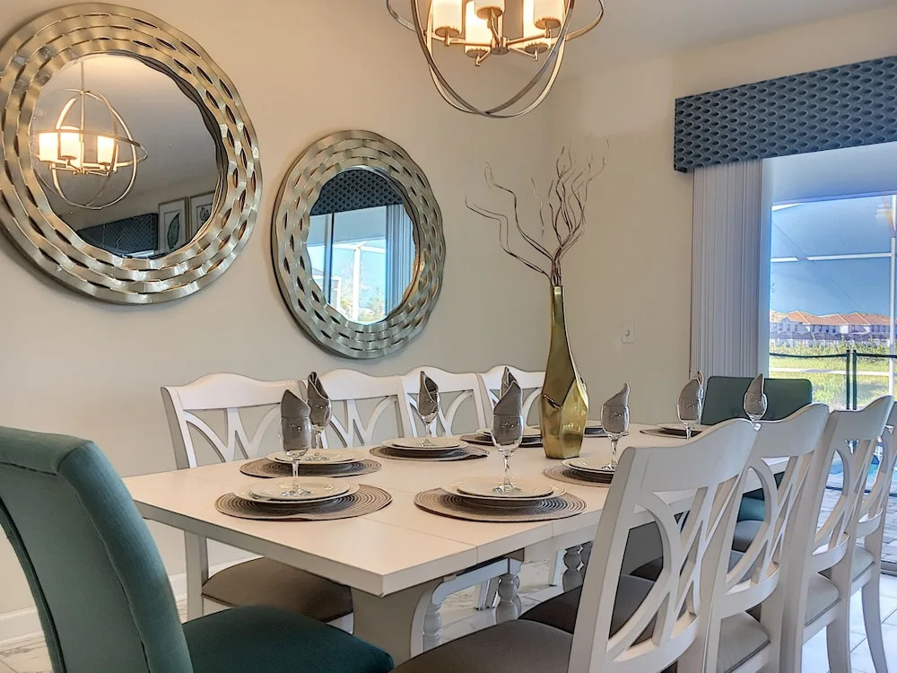 Maidstone Manor by Florida Spirit