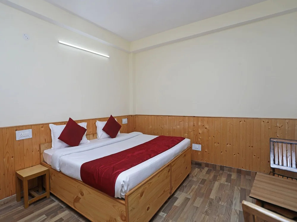 OYO 14401 Home Delightful Studio Naggar Road