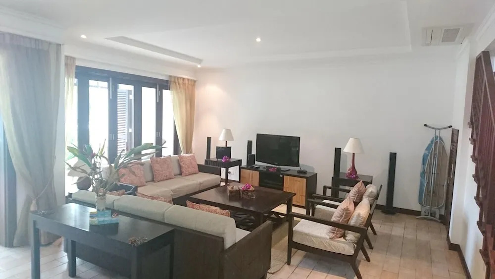 House With 3 Bedrooms in Mahé, With Wonderful sea View, Private Pool a