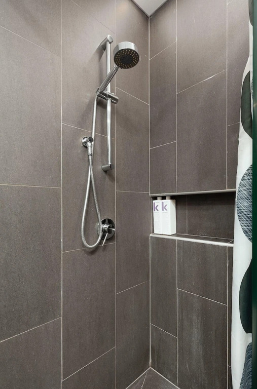 Stunning Designer Newtown Pad H394