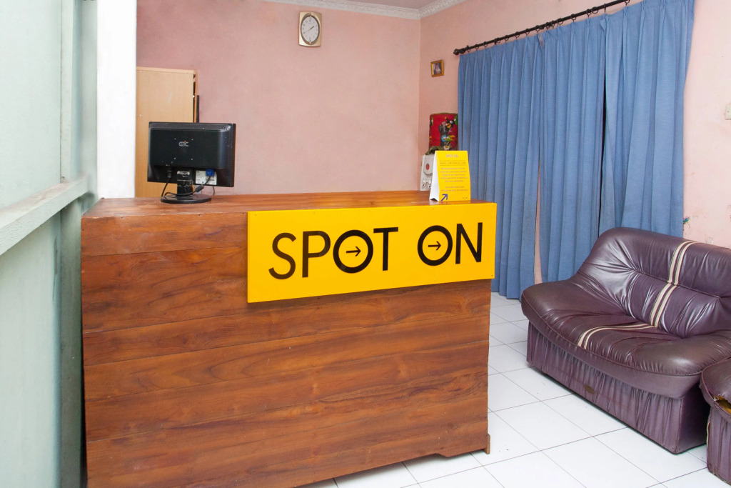 SPOT ON 2830 Azka Guest House Syariah