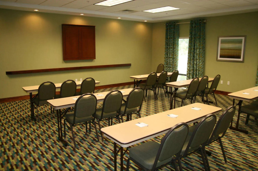 Hampton Inn Bermuda Run / Advance