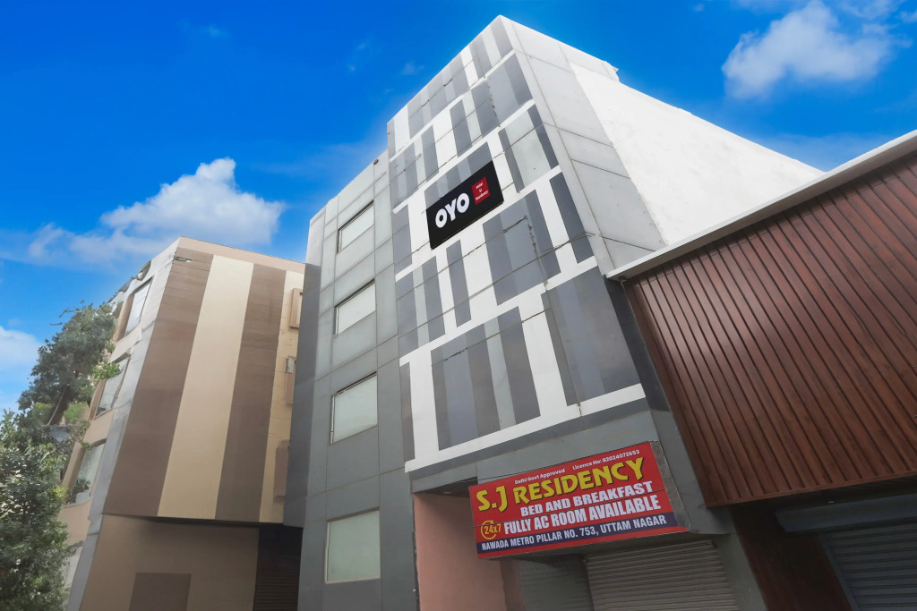 Super Hotel O S J Residency